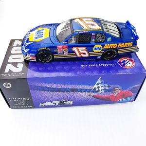 Vintage 2002 Monte Carlo Michael Waltrip #15 NAPA Collectible Race Car New